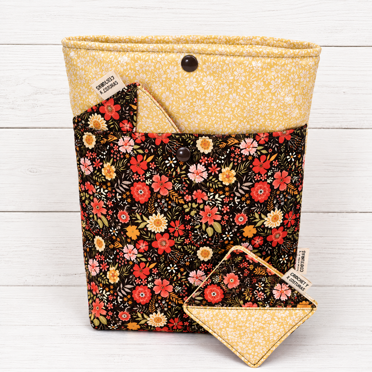 Funda de Libro Rosa con Flores